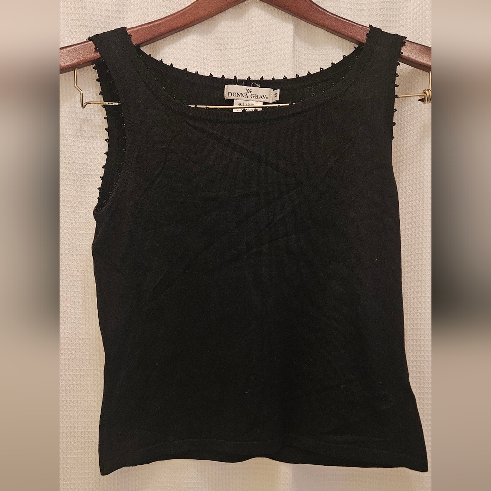 Donna Gray Elegant Black Tank Top